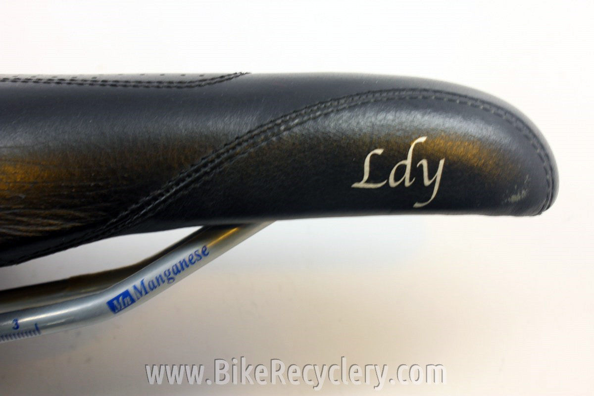 Selle Italia Ldy Genuine Gel Women's Specific Saddle: Black