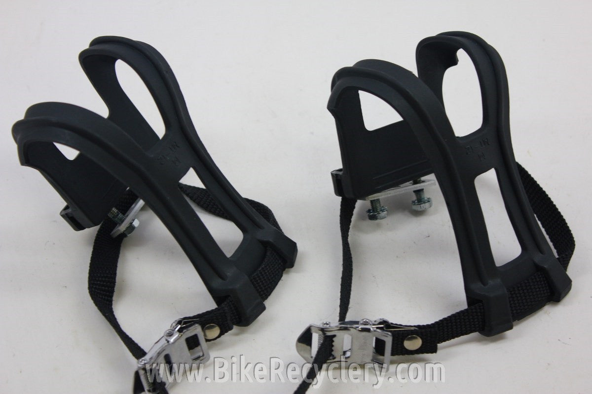 Wellgo Toe Clips & Straps: Black NEW