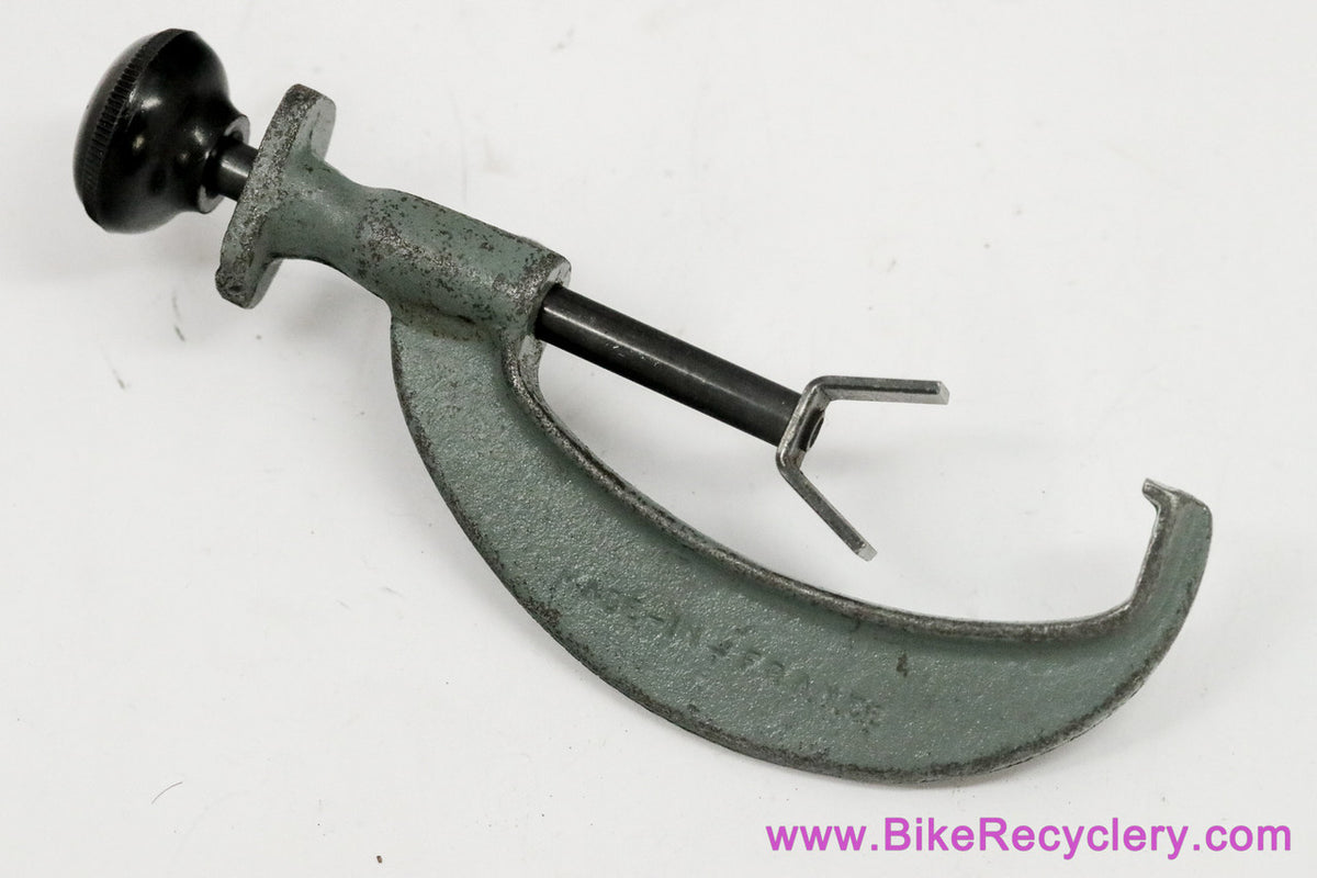 VAR #02 3rd Hand Tool: Clamps Brake Caliper For Pad/Cable Adjustments (Near Mint+)