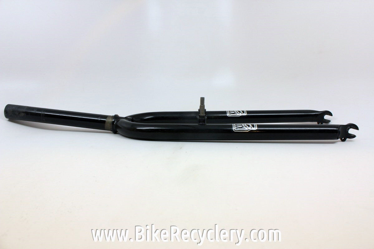 Kona Project 2 Rigid Fork: 1 1/8" Threadless, 26", Fender Eyelets, Black MTB