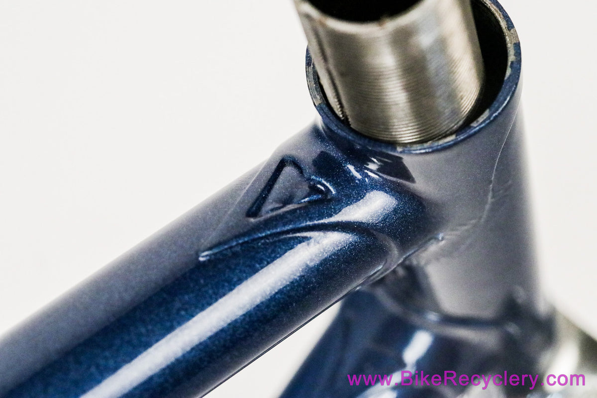 53cm Palo Alto BMZ Italian Road Frameset: 1980's - Columbus SL - Fancy De Rosa Lugs & Cutouts - Chrome Fork/Stays - Metallic Blue Original Paint