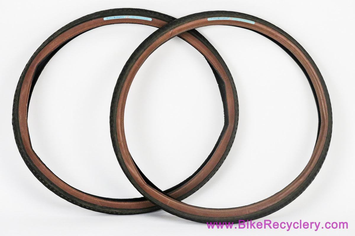Rivendell Panaracer Fatty Rumpkin 650b x 41 Tires: Blue - Kevlar (Pair, Near Mint Low Miles)
