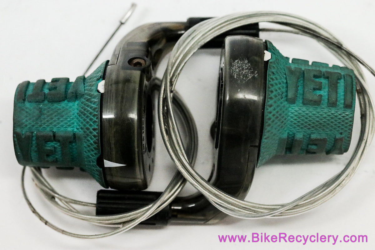 SRAM Grip Shift SRT 800X-11 X-Ray Twist Shifters: Turquoise ODI Yeti Grips - 3x8 (Near Mint+ No Cracks!)