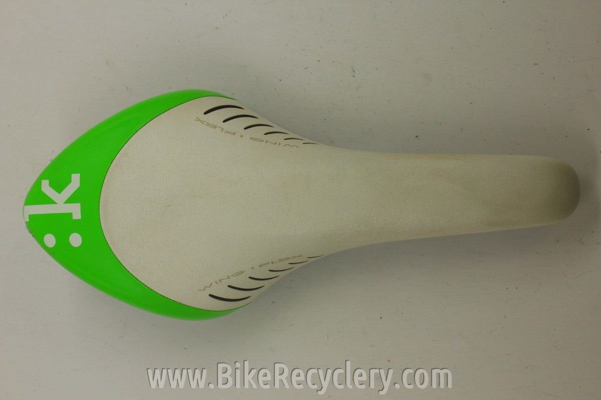 Fizik Arione Tri 2 Saddle: White / Green