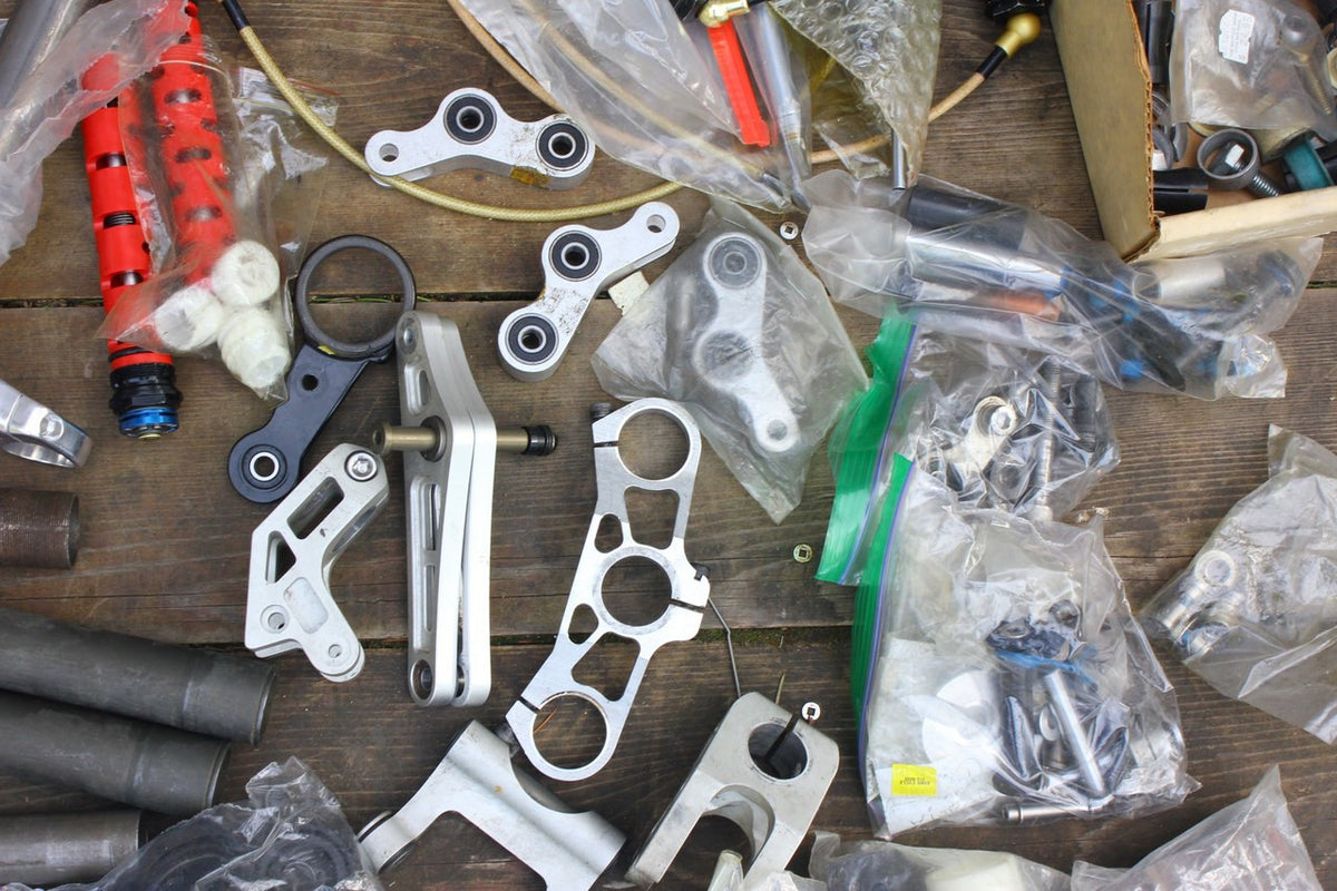 HUGE LOT Manitou & Rockshox Parts! Judy-SID-Ruby-Psylo-Duke-Tora-Lyric-Boxxer (Pickup in PDX ONLY)