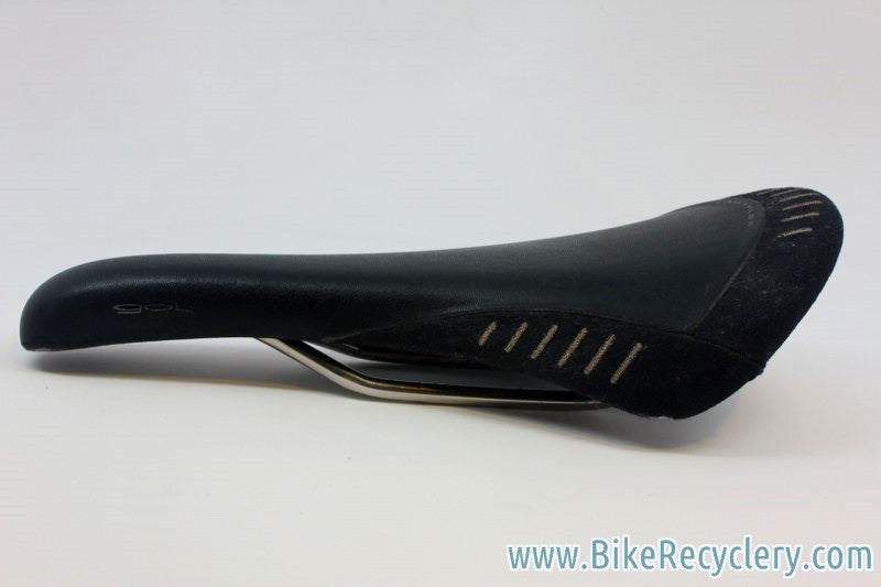 Fizik Gobi Saddle: Black, Kium Rails, 1st Gen EXC+