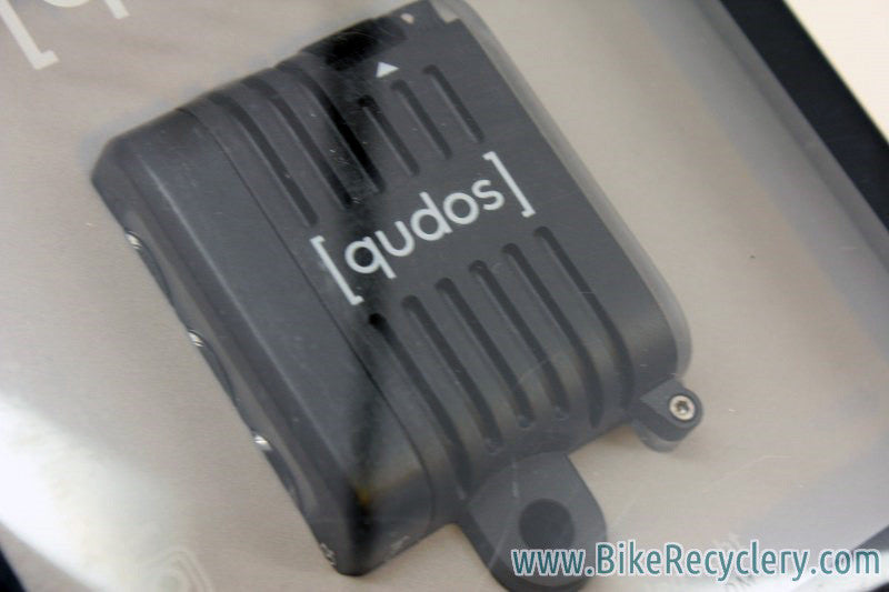NEW Knog Qudos Action Video Light: Black, 400 Lumen, Mounting Hardware