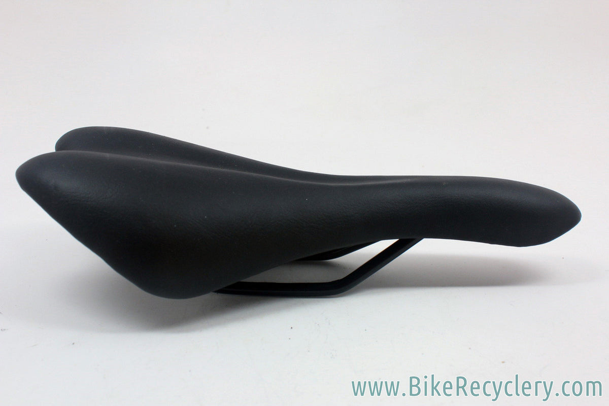 "Vader" Bicycle Saddle: Black - 135mm (New)