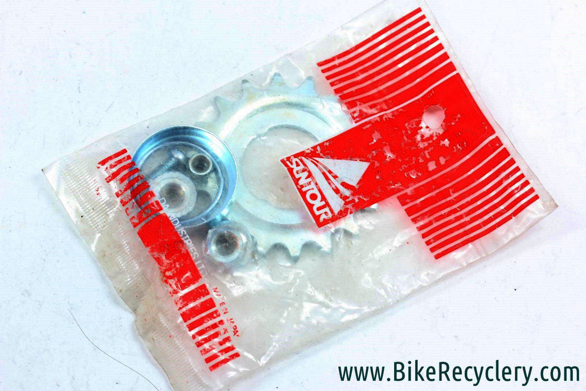 NIB/NOS Bendix 18t Cog - Axle Nuts - Dust Cover: Suntour brand