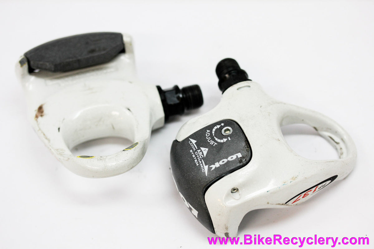 Look Carbon PP137 Delta ARC Clipless Pedals: White/Black - Vintage 1990's (EXC)