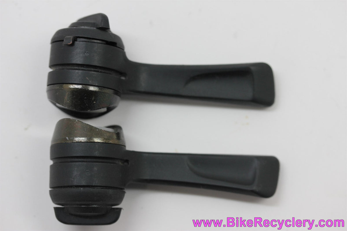 NOS Suntour Blaze SL-3040-BS/CS Downtube Shifters: Accushift Plus 6 Speed - Black