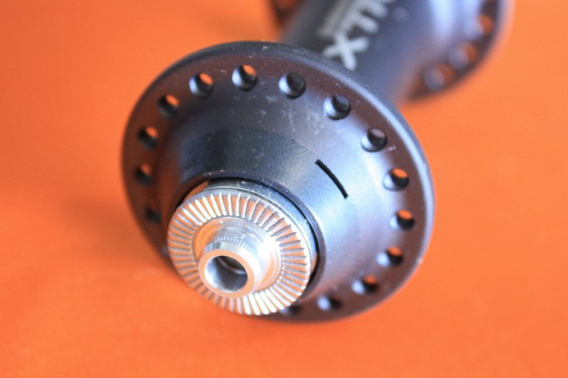 NIB Shimano XTR HB-M950 Front Hub: 36H Vintage