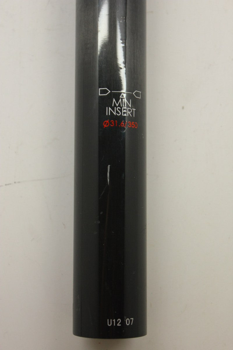 NEW Carbon Seatpost: 31.6mm, Black w/ Red Clamp