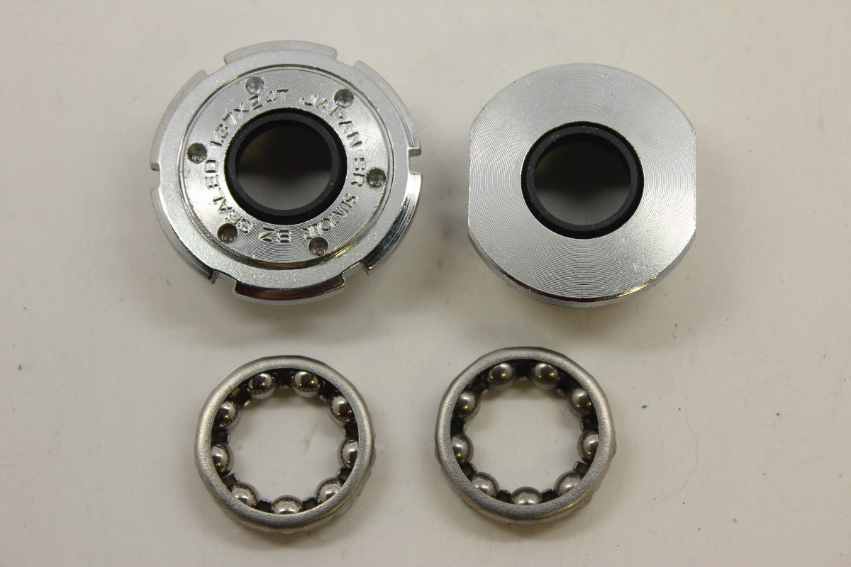 NOS Suntour BB-SL00-E Bottom Bracket, 116mm x 68mm w/bolts