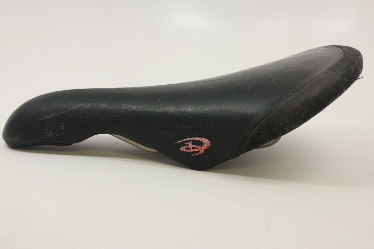 Titec Ti Saddle: Kevlar Rear, Black