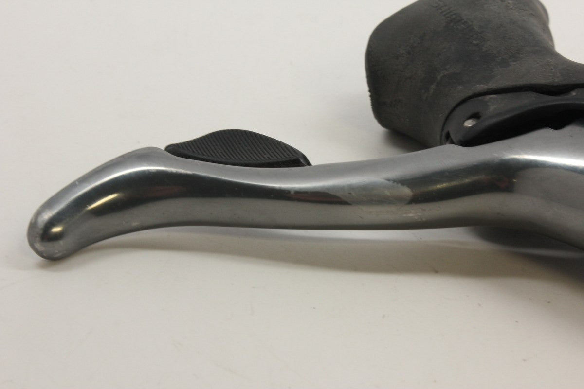 Shimano 105 STI Right/Rear Shifter: 10-Speed ST-5600
