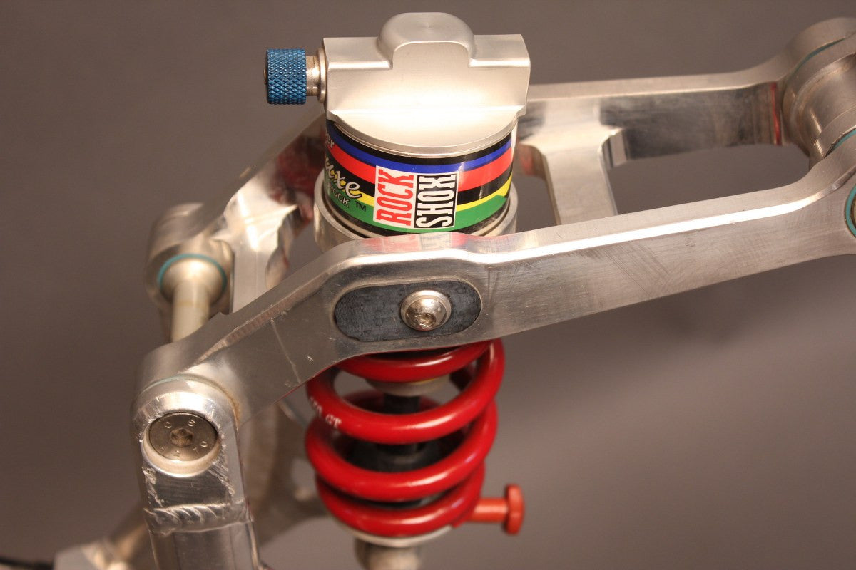 1998 GT STS 1000-DS Frame: Thermoplastic Carbon Fiber, Rockshox Super Deluxe, RARE