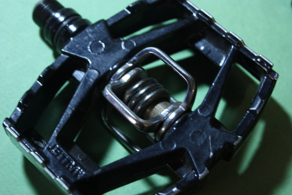 Crank Brothers Mallet-C Clipless Pedals w/New Cleats: EXC