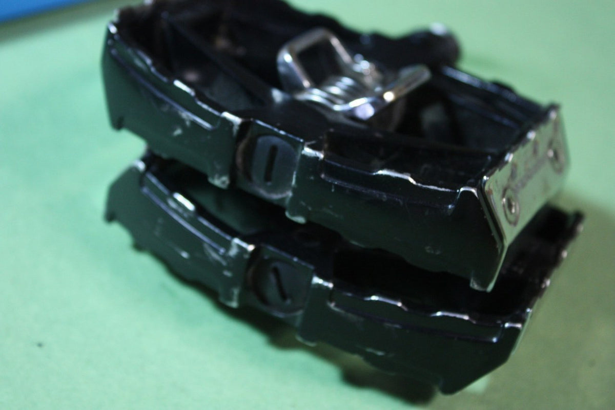 Crank Brothers Mallet-C Clipless Pedals w/New Cleats: EXC