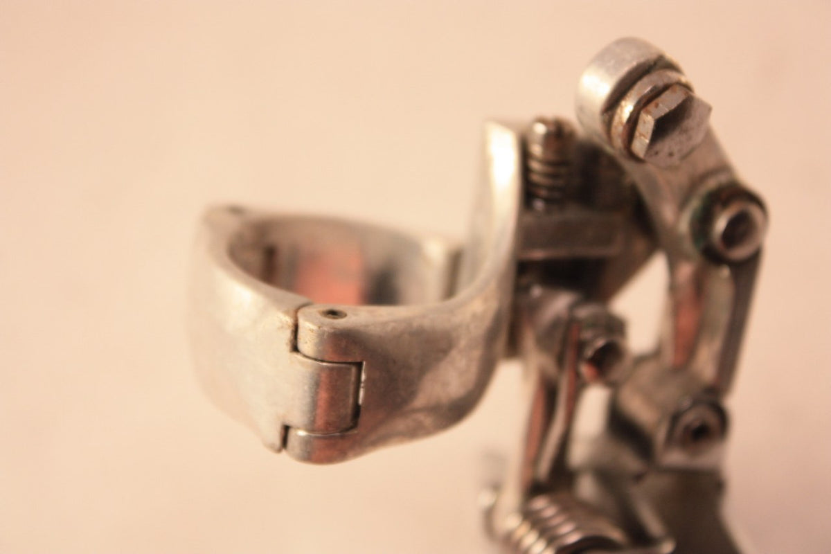 Campagnolo Victory Front Derailleur: 28.6mm