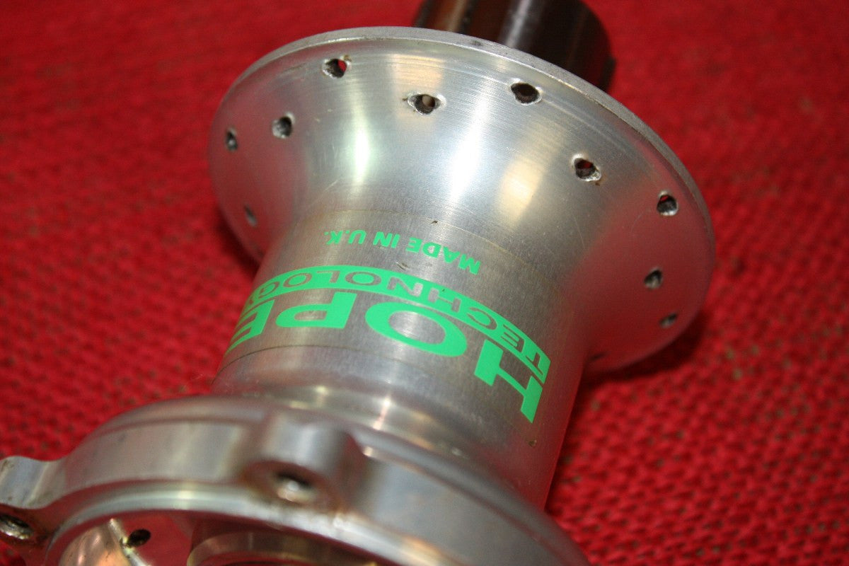 Hope BIg Un' Hubs and 5-Bolt Rotors: 1990's DH, 12x135mm, 20mm Thru Axle