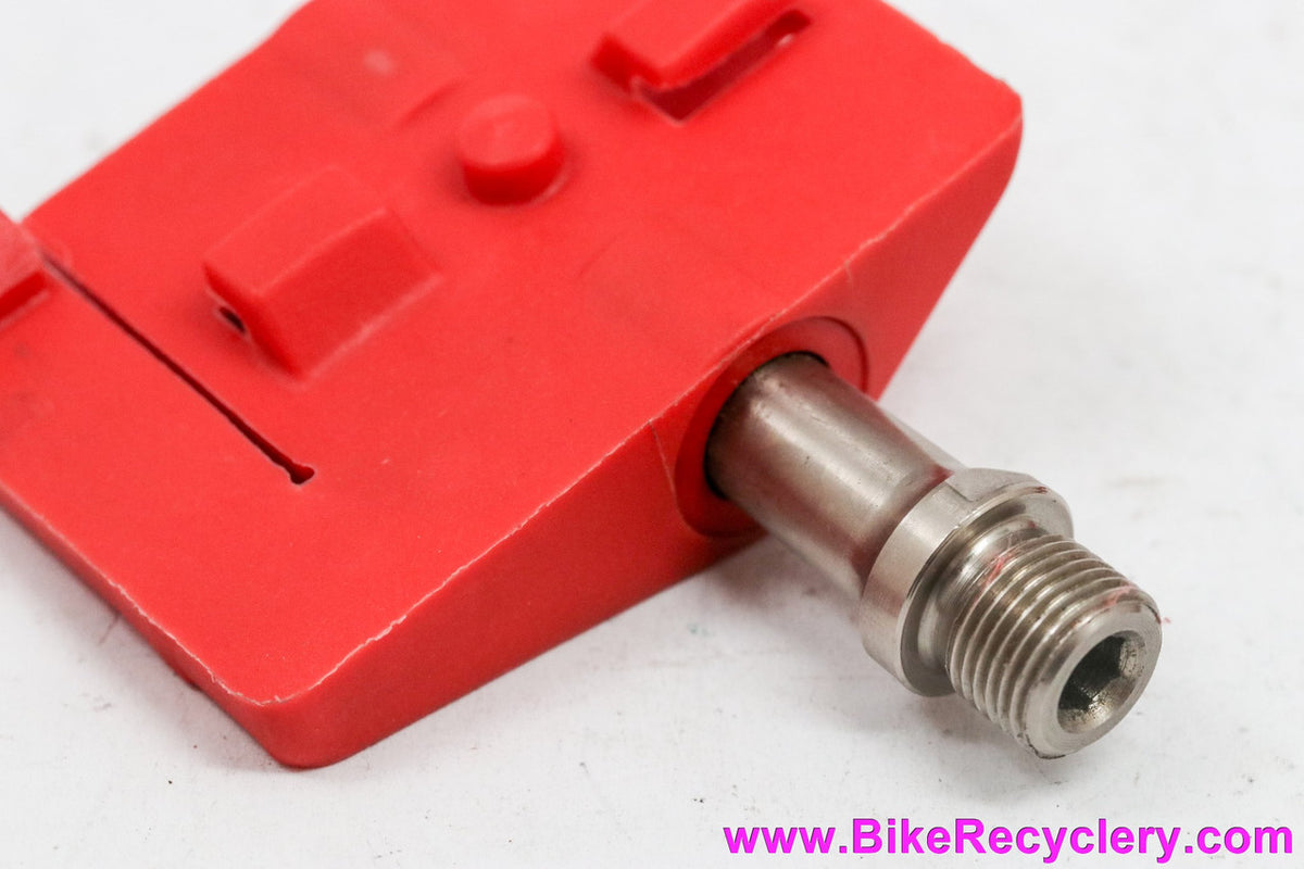 NIB/NOS Keywin Speed Pedal Pro: Cleats - 1983 World's 1st Twist Out Clipless Pedals!