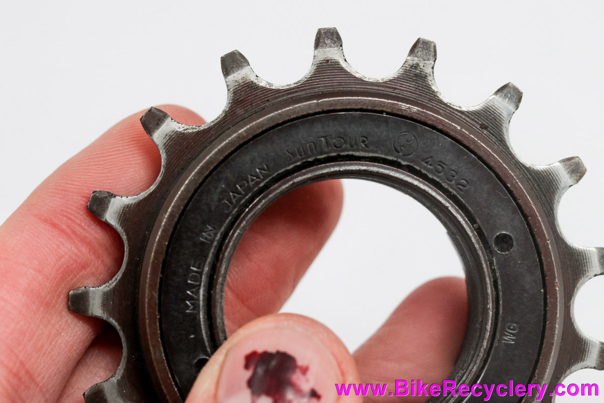 Suntour BMX Freewheel: 17t x 3/32" - 4 Prong - 'Old School - 1980 (Near Mint+ Low Miles)
