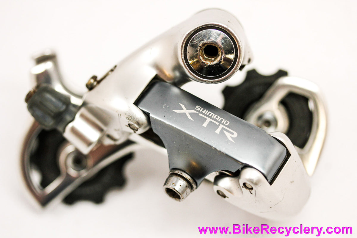 Shimano XTR RD-M900 Rear Derailleur: Mid Cage