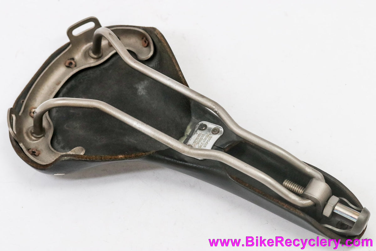 Brooks B15 Swallow Titanium Leather Saddle: Black (Near Mint+)