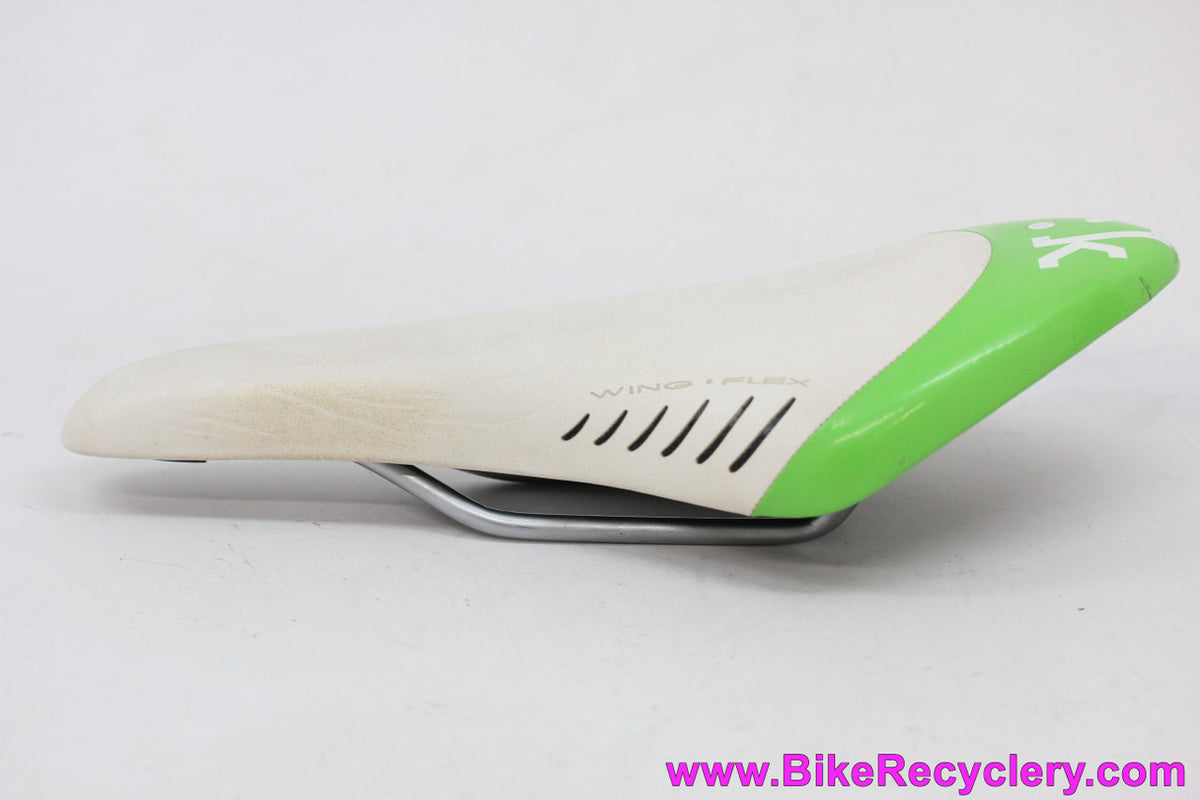 Fizik Arione Tri 2 Saddle: White / Lime Green