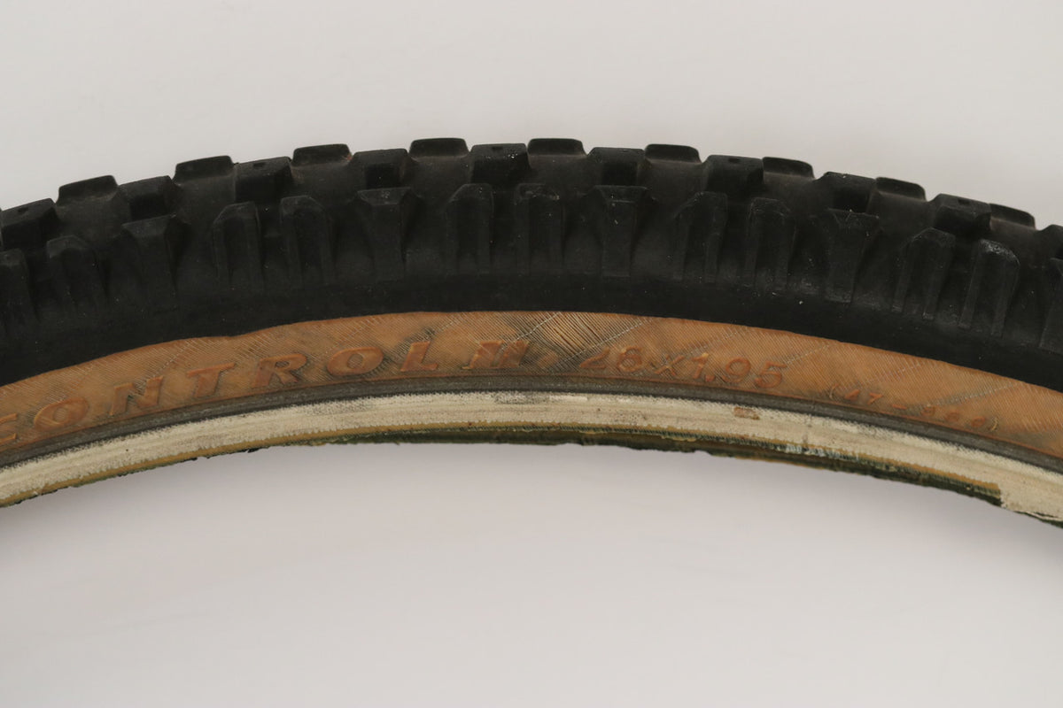 NOS Specialized Ground Control Extreme + Used GC II Gumwall Tires: 26 x 1.95 - Vintage 1990's - Folding (Extreme is Display Only)