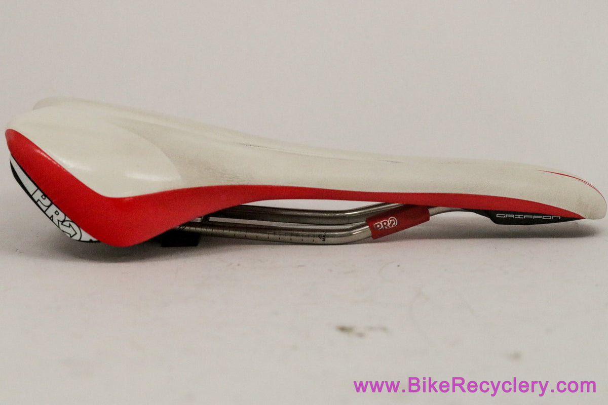 Pro Griffon Titanium Saddle: White & Red (Near Mint+)
