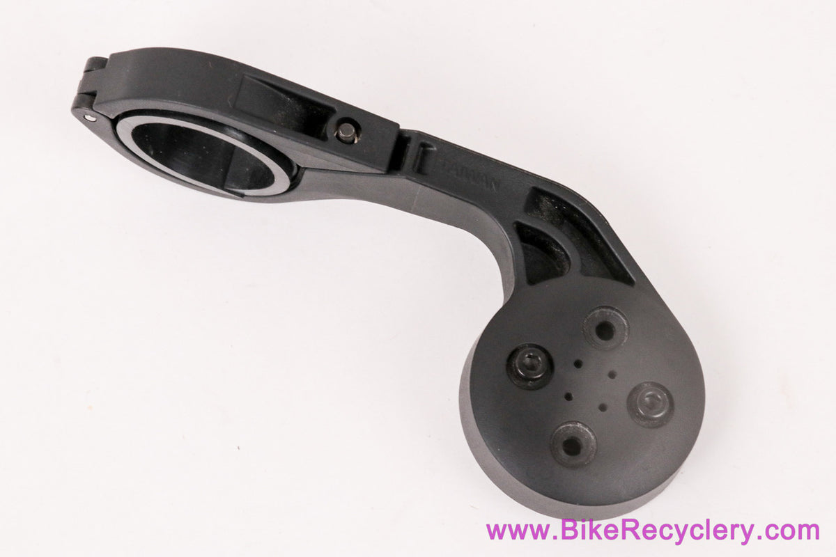 Garmin Flush Out Front Mount: Edge - Right (Near Mint+)