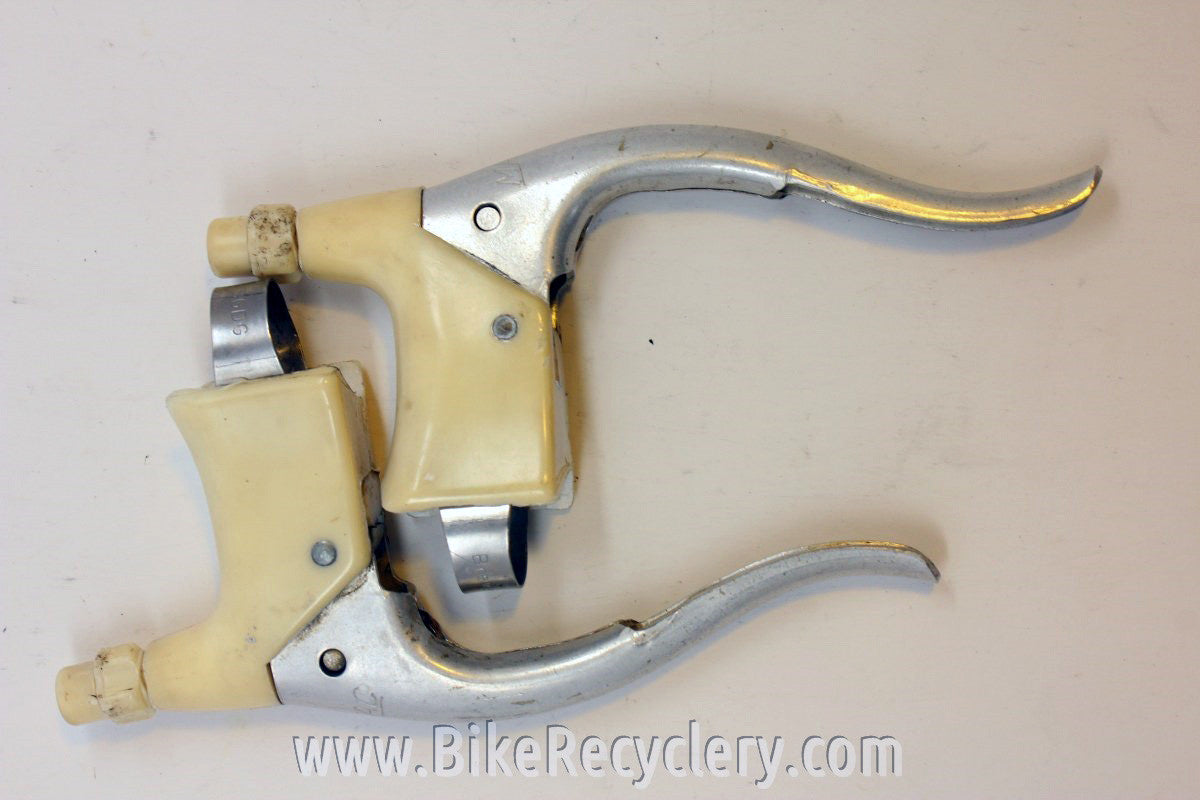 Mafac Course 130 Brake Levers: White Plastic Body / Barrel Adjusters