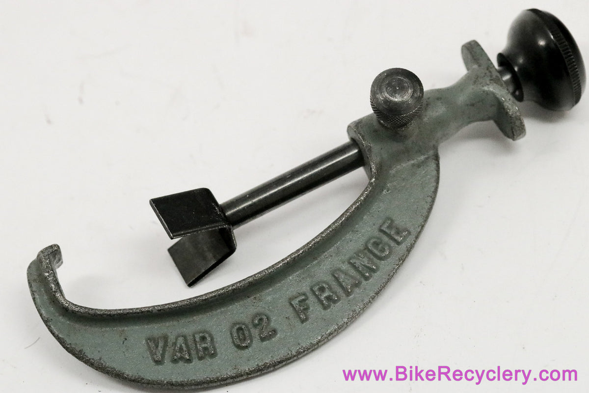 VAR #02 3rd Hand Tool: Clamps Brake Caliper For Pad/Cable Adjustments (Near Mint+)