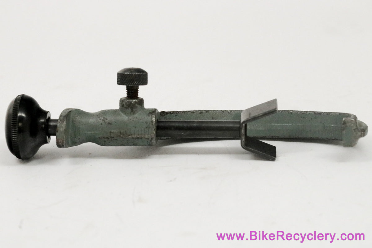 VAR #02 3rd Hand Tool: Clamps Brake Caliper For Pad/Cable Adjustments (Near Mint+)