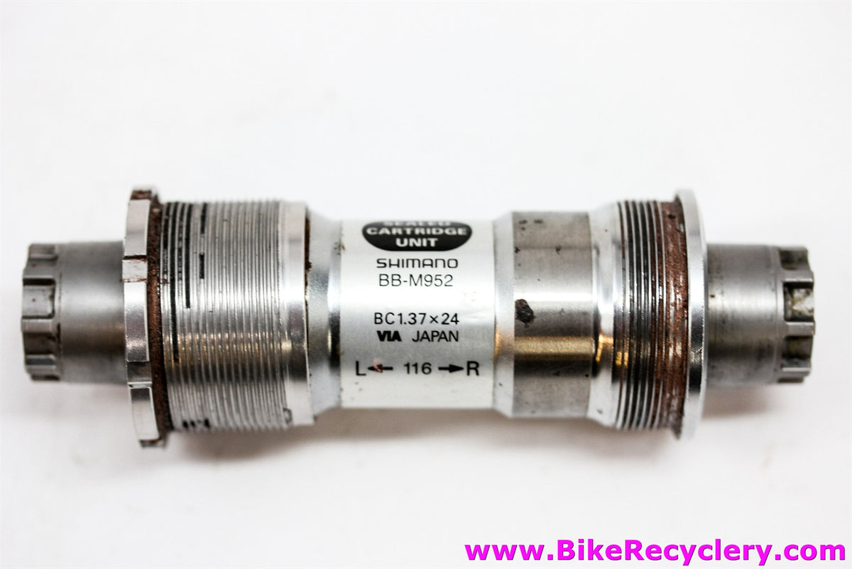 Shimano XTR BB-M952 Bottom Bracket: Octalink V1 - 116mm (MINT)