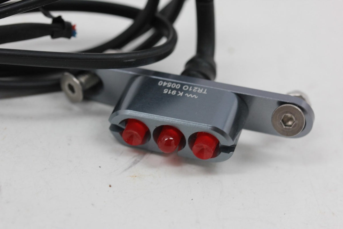 Supernova E3 2 Taillight: Rack / Bridge Mount - Silver (MINT)