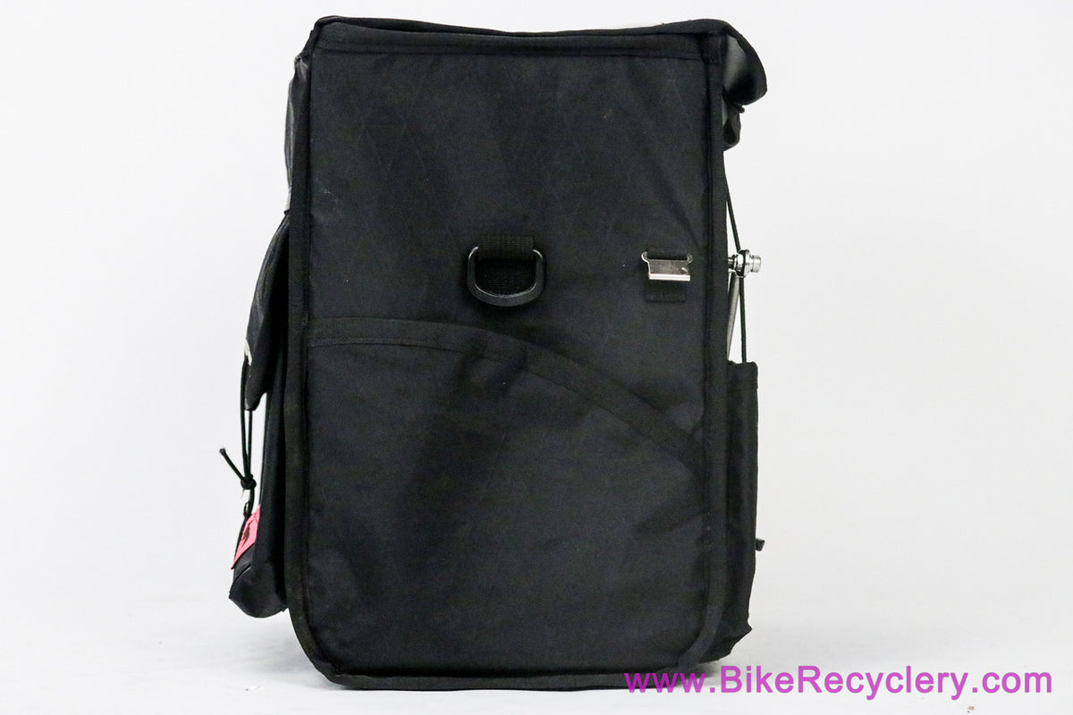 Swift Industries Merlin Randonneur Handlebar Bag: 15L - Black (Near Mint+)