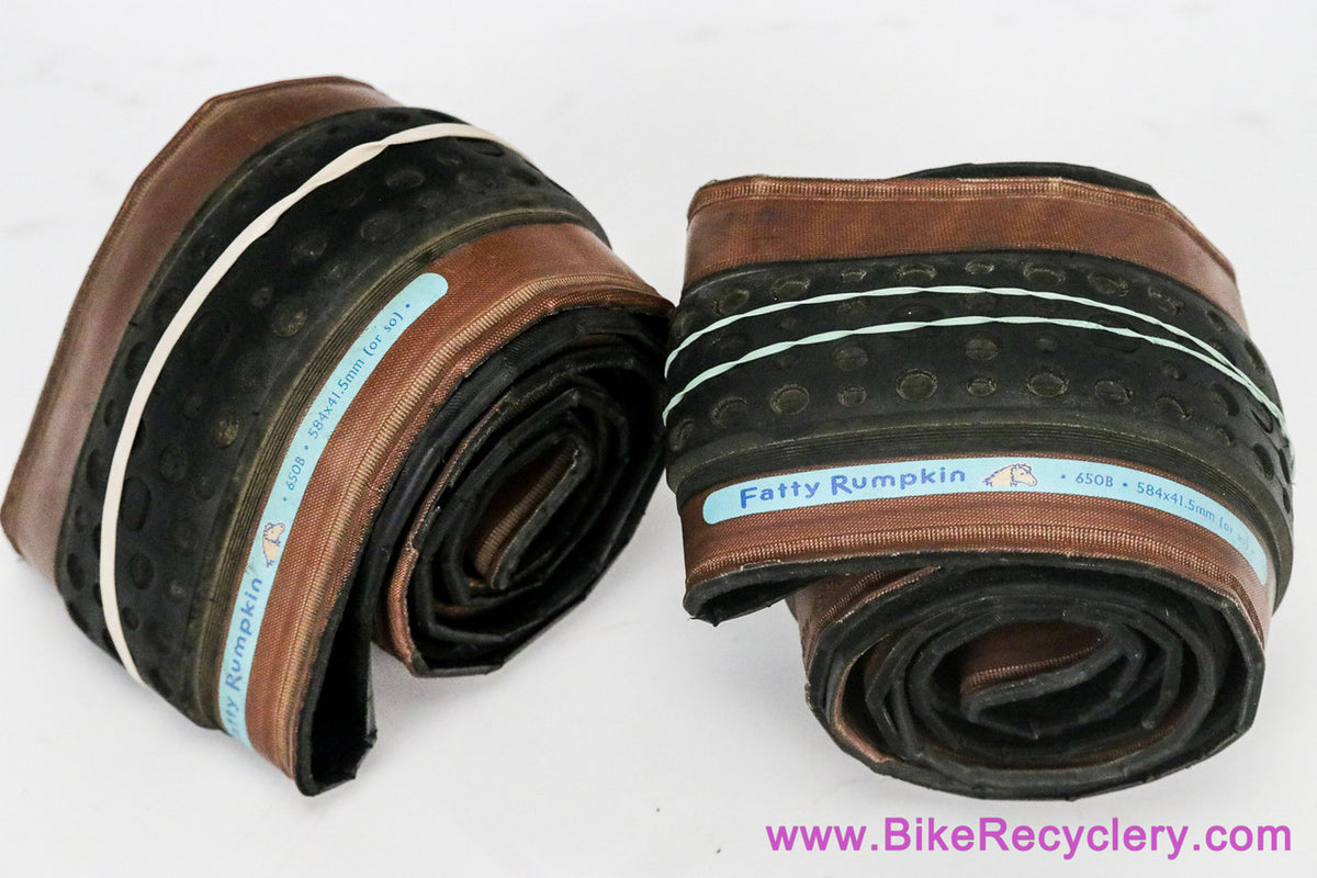 Rivendell Panaracer Fatty Rumpkin 650b x 41 Tires: Blue - Kevlar (Pair, Near Mint Low Miles)