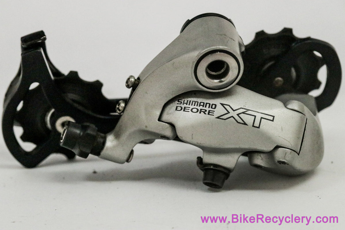 Shimano XT RD-M750 Rear Derailleur: SGS Long Cage (Near Mint+ Low Miles)