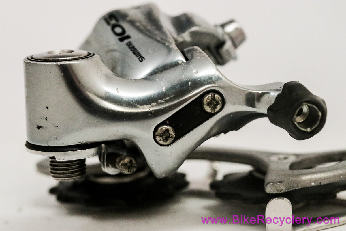 Shimano 105 RD-5600 Rear Derailleur: 10 Speed - Short Cage - Silver (Low Miles + Road Rash)