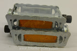 NOS/NIB Lyotard 136R Commuter Platform Pedals: 1970's-1980's ENGLISH Threads