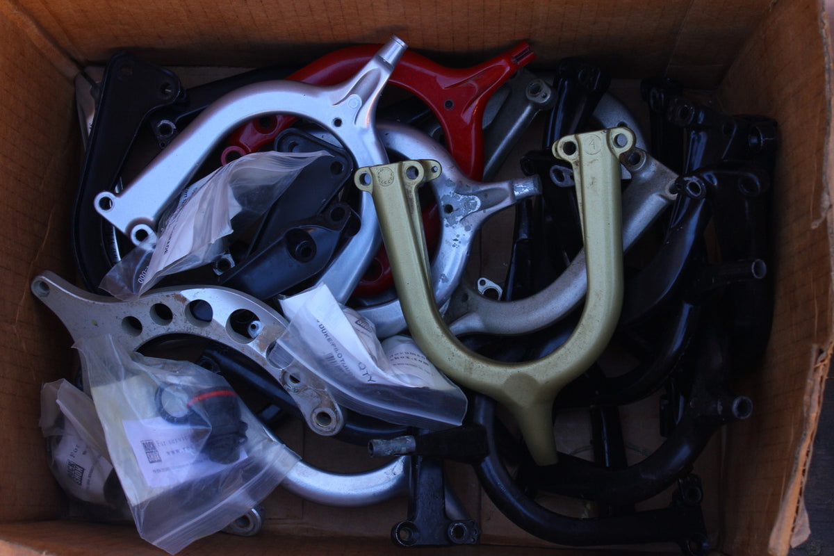 HUGE LOT Manitou & Rockshox Parts! Judy-SID-Ruby-Psylo-Duke-Tora-Lyric-Boxxer (Pickup in PDX ONLY)