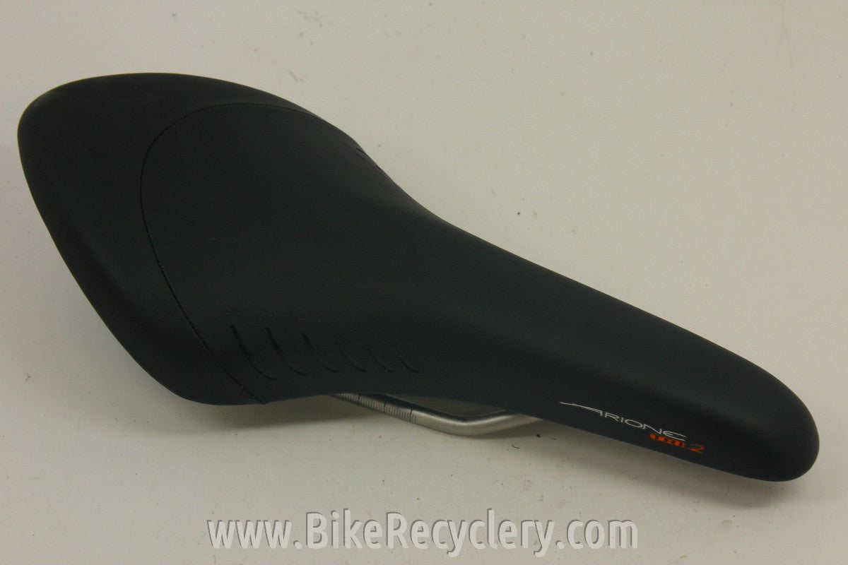 NEW Fizik Arione Tri 2 Saddle: Black