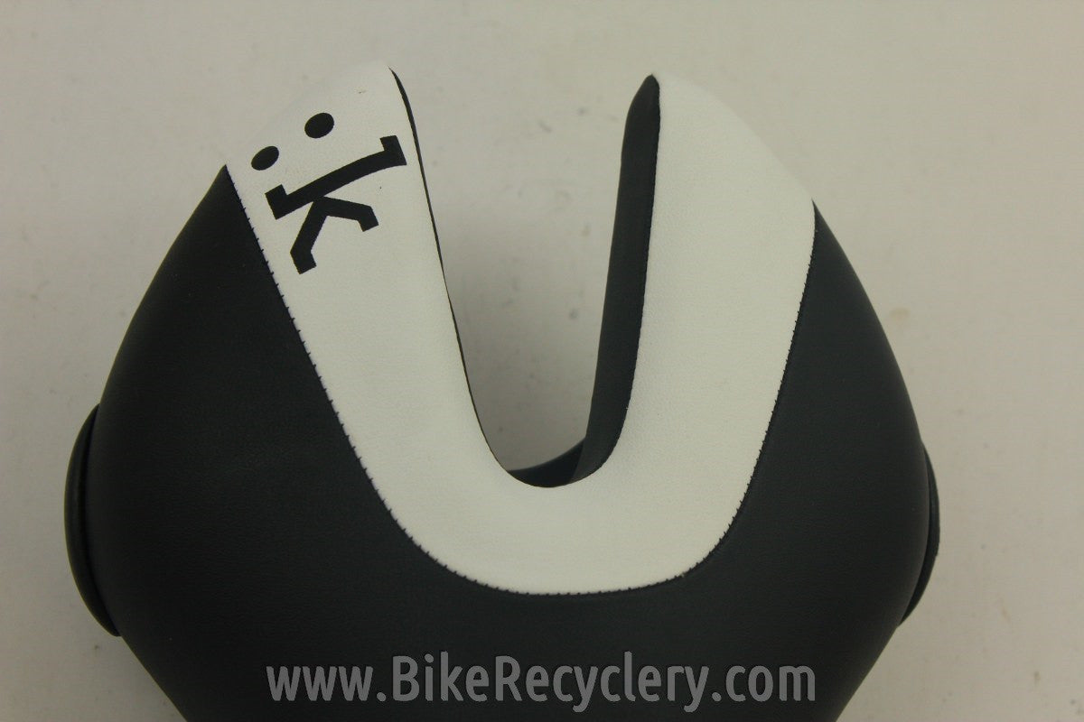 NEW Fizik Ardea Tri Saddle: Black/White