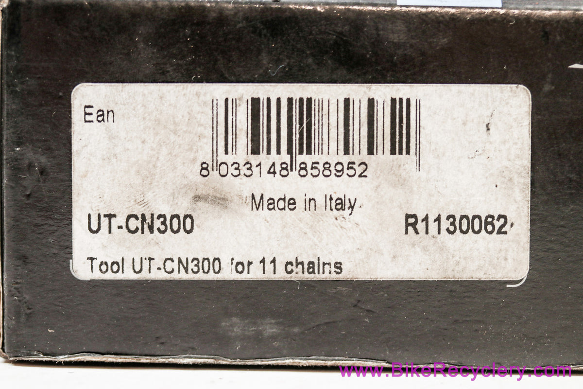 Campagnolo UT-CN300 Chain Breaker Tool: 11/12 Speed (Lightly Used)