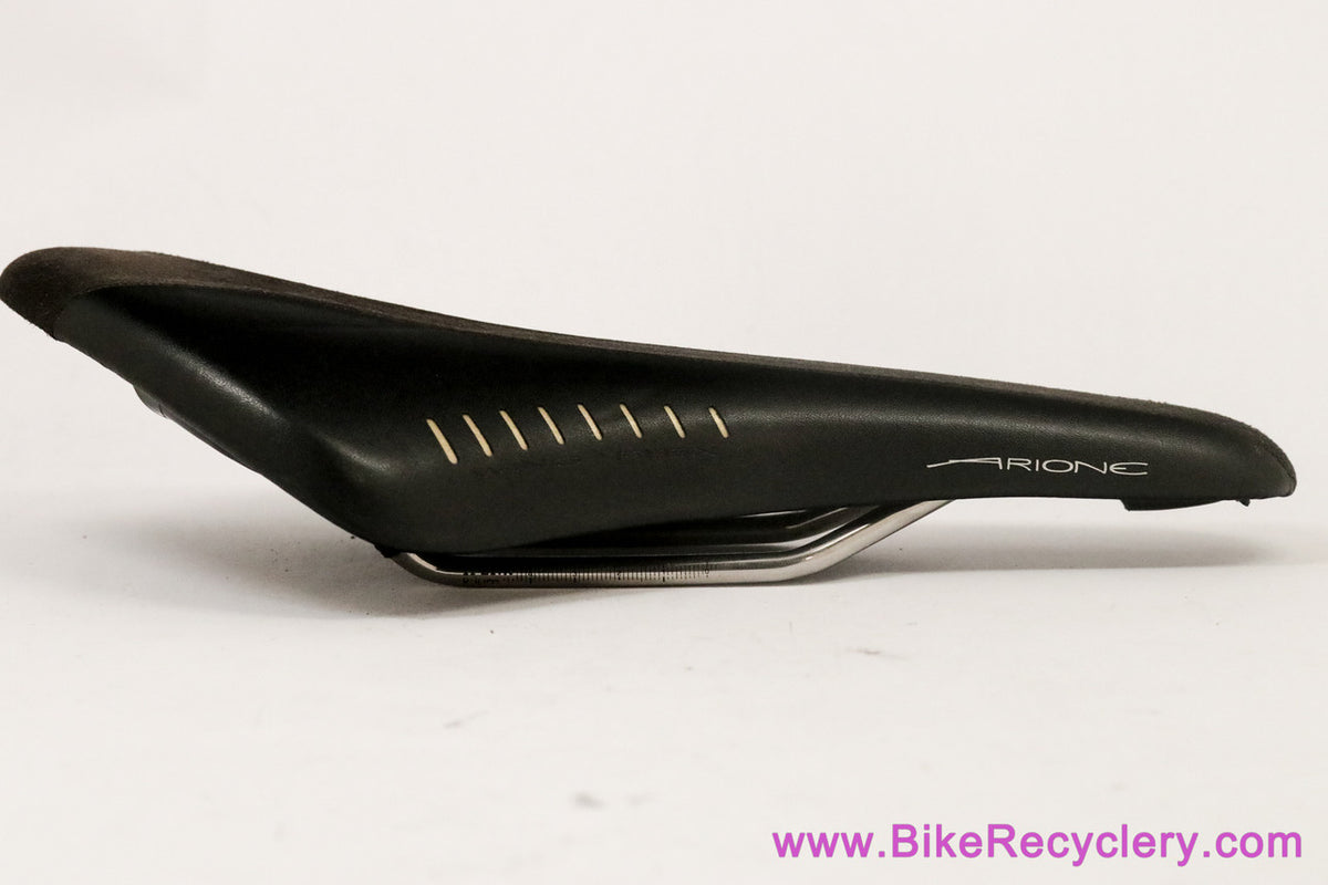 Fi'zi:k Arione Saddle: K:ium Rails - Black / Suede (NEW, Take-Off)