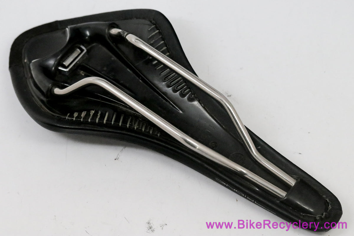 Fi'zi:k Arione Saddle: K:ium Rails - Black / Suede (NEW, Take-Off)