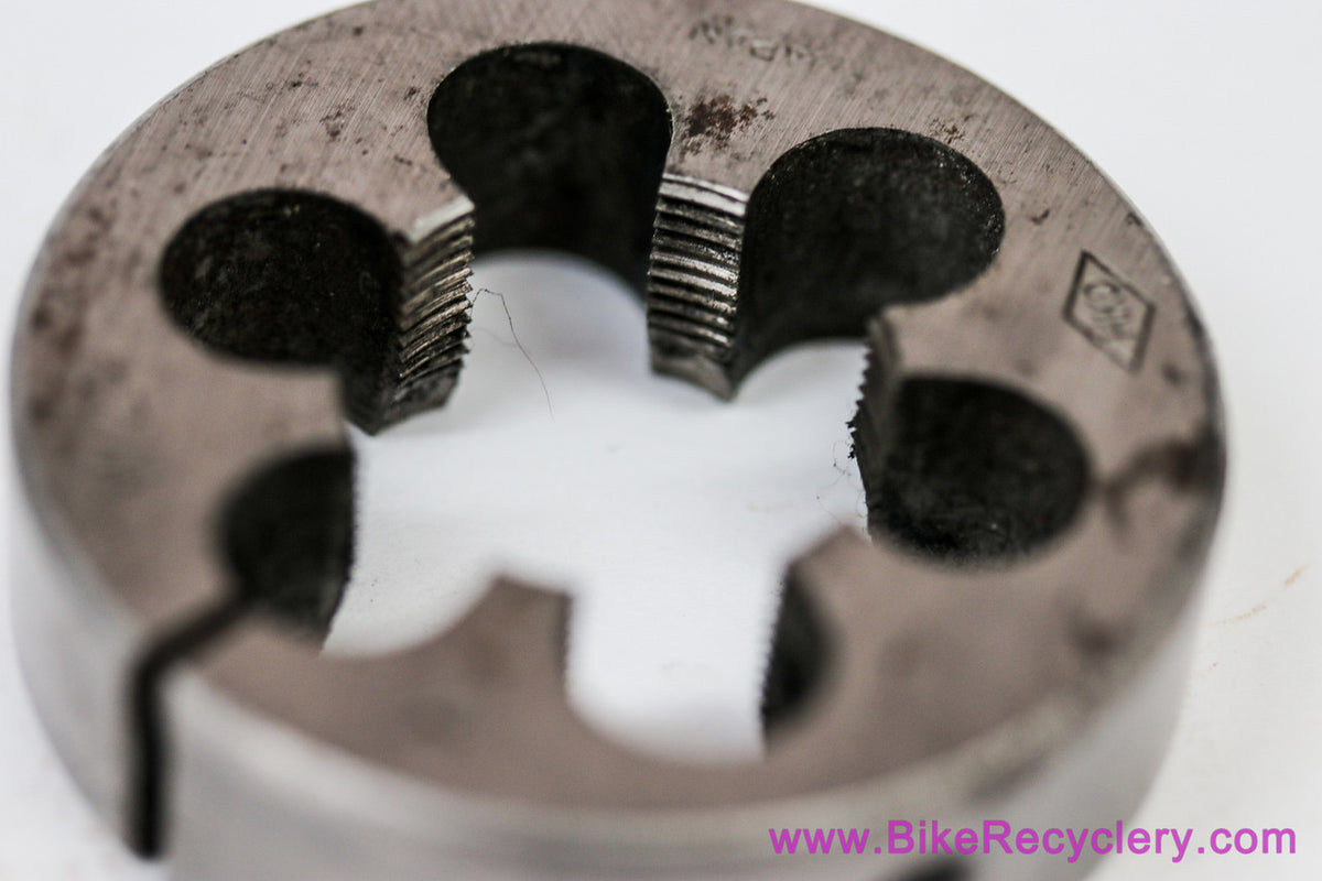 HKC Hozan Fork Die: 1" x 24 tpi ISO / JIS / English - Steerer Threading & Chasing (EXC)